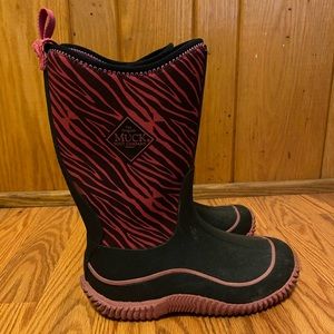 Muck boots Youth sz 2 zebra